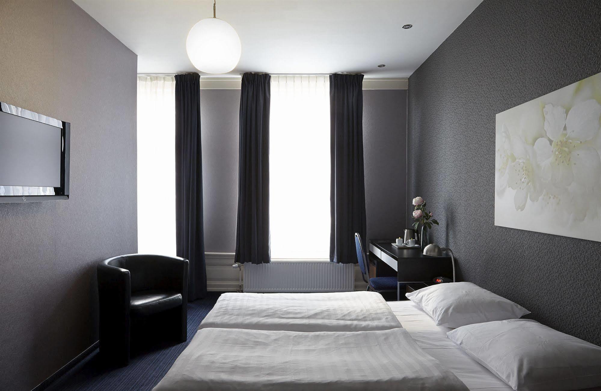 Hotel D'Amsterdam Leidsesquare ภายนอก รูปภาพ